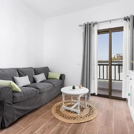 شقة Home2book Cozy Beachfront Getaway In