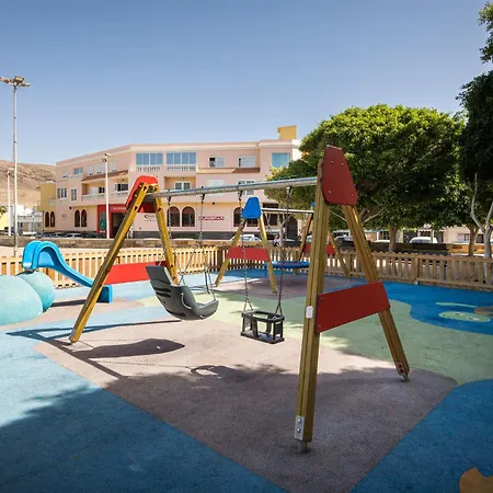 Home2book Cozy Beachfront Getaway In Tarajalejo